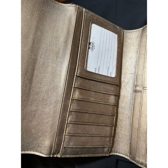 COACH Wallet - Picture 6 of 6